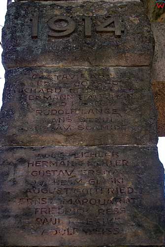 Fragment pomnika w Kwitajnach